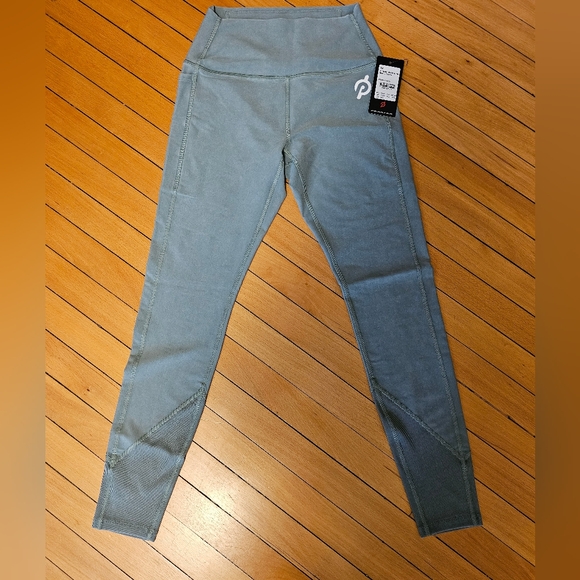 BNWT Peloton Mineral Wash High Rise Legging - Picture 3 of 6